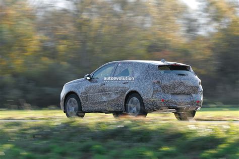 Opel Grandland Ev Spied With Fresh Skin Shares Platform With Jeep