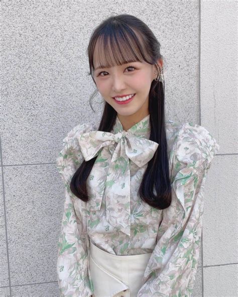 福田朱里さんのインスタグラム写真 福田朱里instagram 「ボリュームのあるトップス あんまり似合わないけど かわいいからすきです🎀