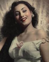 Madhubala Biography, Life Story, Career, Awards & Achievements - Filmibeat