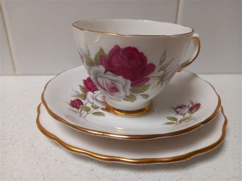 Vintage Ridgway Potteries Colclough Rose Tea Trio Teacup Saucer