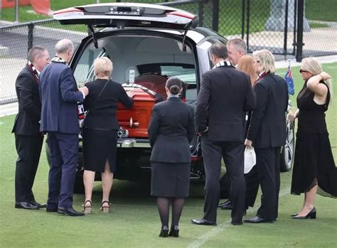 Shane Warne's kids kiss his coffin as they bid emotional farewell at funeral - OK! Magazine