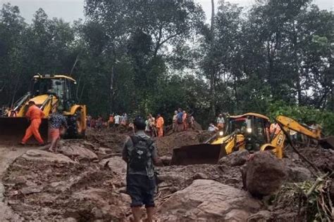 ஒரே குடும்பத்தை சேர்ந்த 5 பேர் உயிரோடு மண்ணில் புதைந்த அதிர்ச்சி