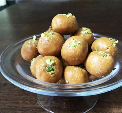 Spiced Gram Flour Ladoo Besan Ladoo Good Food Middle East