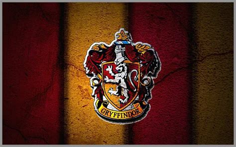 Harry Potter Gryffindor Crest (#2379760) - HD Wallpaper & Backgrounds ...