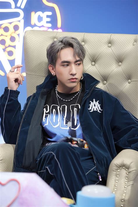 Tỏ tình hoàn mỹ Hot girl bật khóc khi crush năm từ chối tình cảm TV show Việt Giải Trí