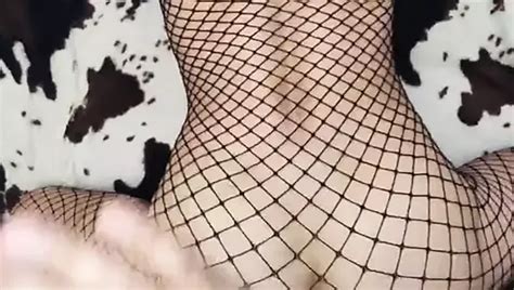 Milf en lencería sexy pone sus agujeros debajo de una gran polla xHamster