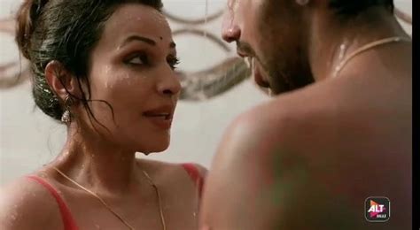 Free Hot Maids Porn Videos XHamster