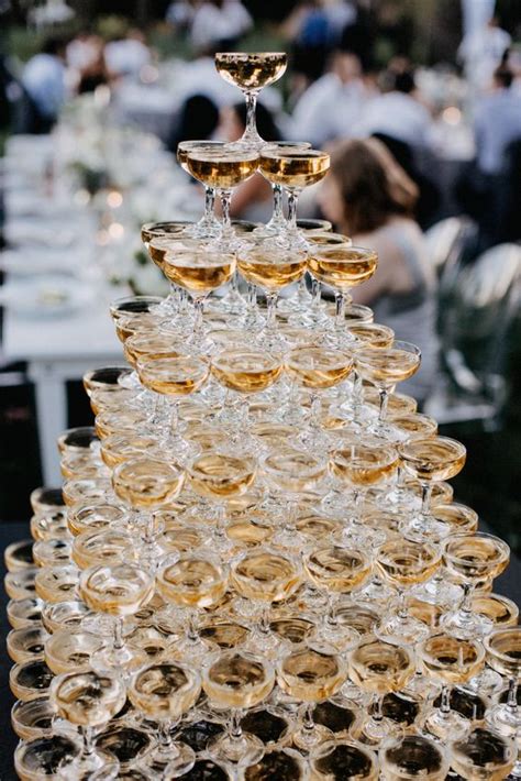 Tips To Build A Champagne Tower And Examples Weddingomania