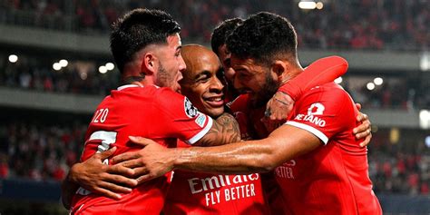 Benfica Juventus 4 3 Allegri è fuori dalla Champions