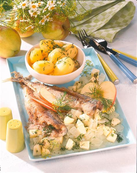 Gebratene Makrele Mit Dillkartoffeln Und Apfel Zwiebel Gem Se Rezept