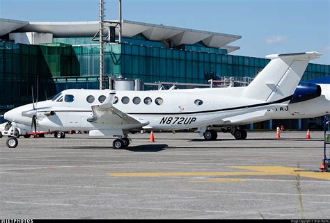 N Up Beechcraft B C King Air C Wheels Up Brian Boche