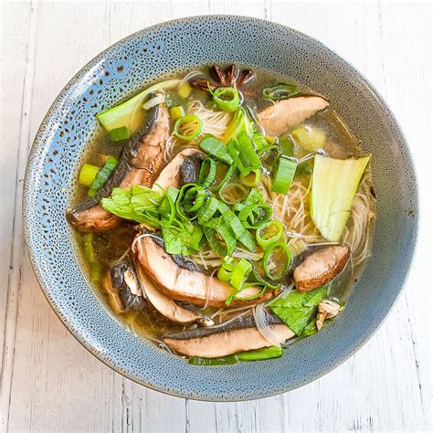 Mushroom Bok Choy Garlic Ginger Soup