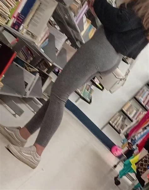 Cute Redhead With Nice Ass In Grey Leggings Spandex Leggings Yoga Pants Forum