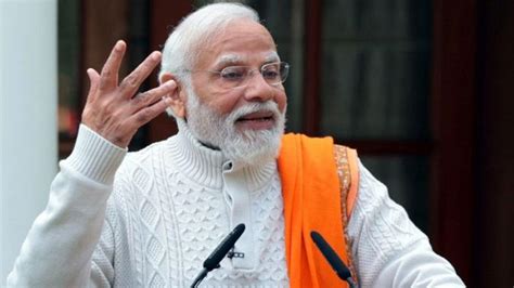 Pm Modi Criticizes Congress For Hindering Progress Of Sc St And Obc