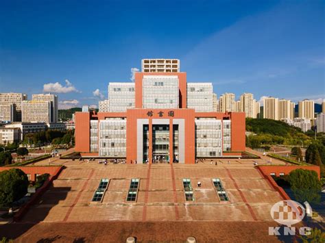 呈贡校区航拍——图书馆 昆明理工大学