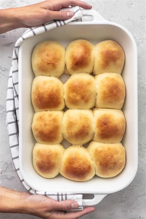 1 Hour Buttermilk Dinner Rolls Creme De La Crumb