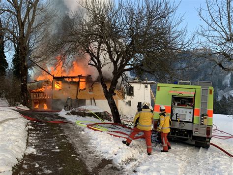 Wollerau SZ Wohnhaus durch Brand zerstört Polizei news