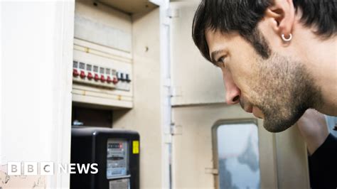 Energy price cap: Typical energy bill set to rise by £800 a year in October