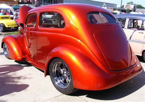 Sunburst Ford Classic Car At 2011 Goodguys Heartland Nationals