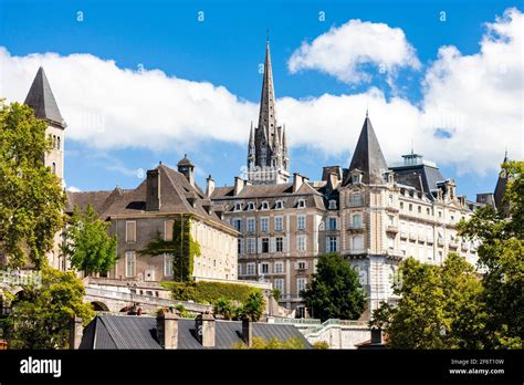 Pau france city hi-res stock photography and images - Alamy