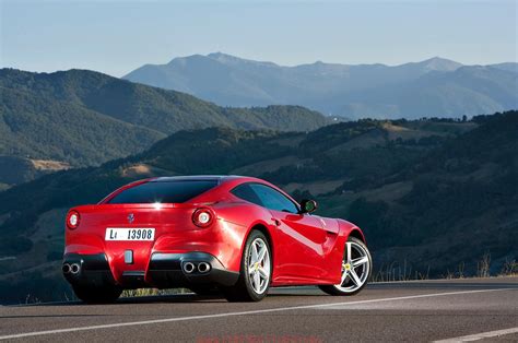 Ferrari F12 Berlinetta Wallpaper - Design Corral