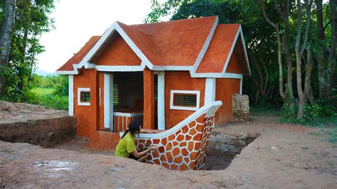 Girl Living Off The Grid Build The Most Beautiful Modern Mud House By