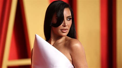 See Kim Kardashian S Snakeskin Bikini And Cowboy Hat