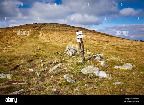 Nízke Tatry Slovakia 30th September 2017 Tourist Signpost At The