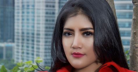 DHEMODELS PUTRI JAYANTI BEST HOT GALERI DI FACEMAGZ