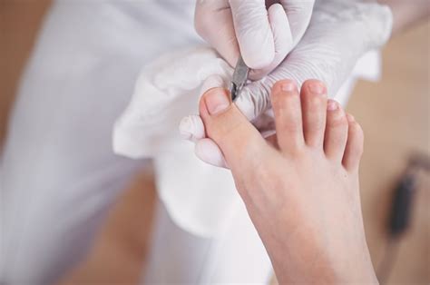 Premium Photo Professional Medical Pedicure Procedure Close Up Using