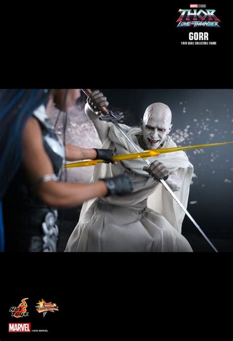 Gorr Aus Dem Marvel Blockbuster Thor Love And Thunder Von Hot Toys MMS676 Christian Bale