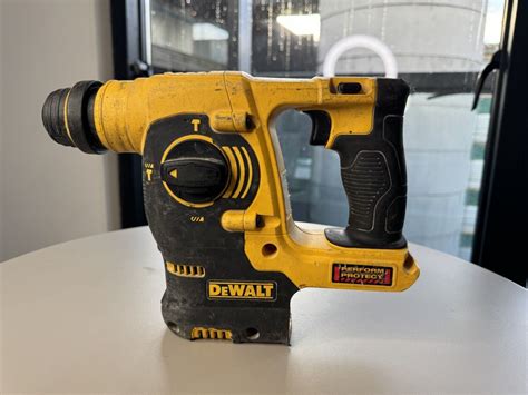 Dewalt Dch253 Sds Plus Rotary Hammer Drill 18v Body Only 5035048439111 Ebay