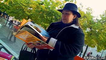 Recogido gran botín grasos chupa y monta enorme dick XVIDEOS