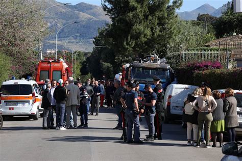 Casteldaccia Oggi Le Esequie Degli Ultimi Due Operai Il Sesto