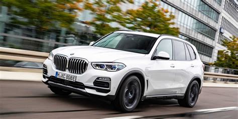 2021 Bmw X5 Plug In Hybrid Gets Electric Only Range Of 50 Km