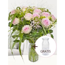 Sommerblumenstrau Aus Rosa Rosen Mit Kamille Surprose