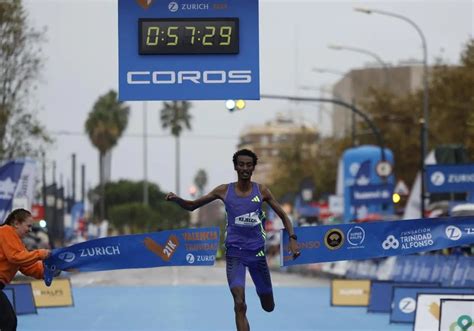 World Record In The Valencia Half Marathon International