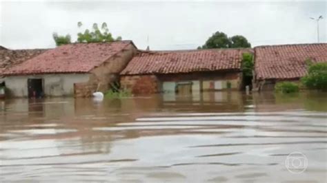 Chuva Obriga Quase Mil Fam Lias A Sa Rem De Casa No Maranh O Globo