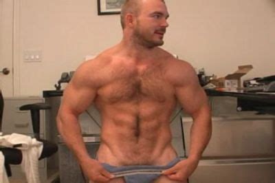 Muscle Men Jerking Off Mega Porn Pics