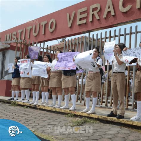 Alumnas denuncian acoso por parte de un compañero y maestro en el