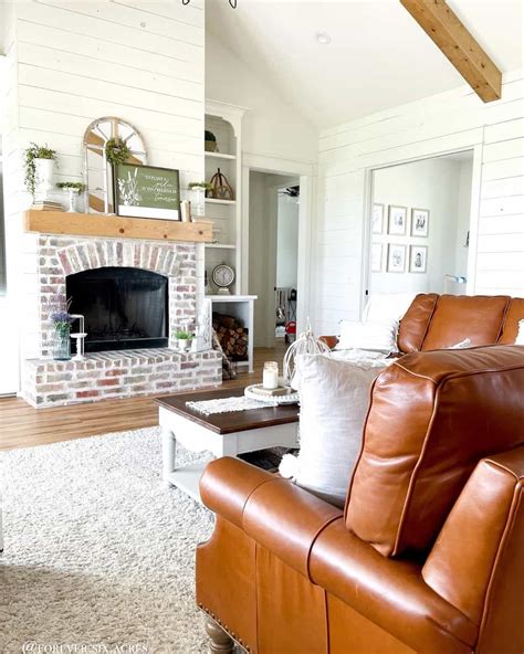 19 Amazing Rooms With Fireplace With Vaulted Ceiling Features