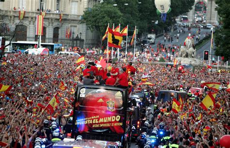 En fotos la histórica celebración en Madrid con los héroes de la Roja