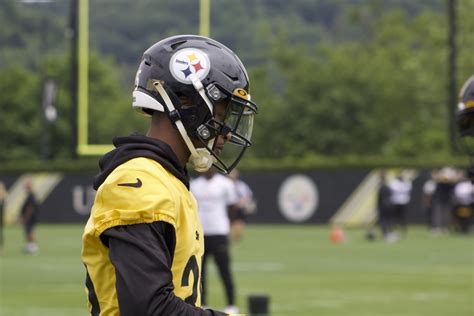 Pittsburgh Steelers 53 Man Roster Prediction New Rb Cb Emerge Before Training Camp Sports