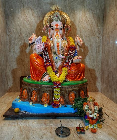 The Attractive Sculpture Of Lord Ganesha Ganpatifestival2020 Narayan