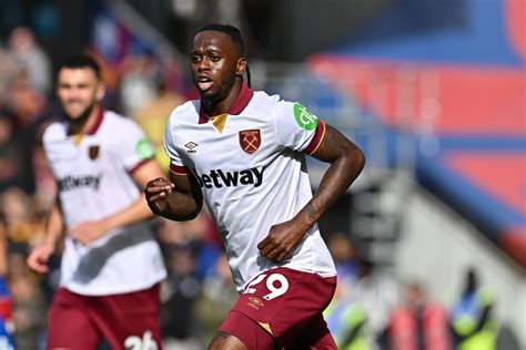 Ian Wright Delivers His Verdict On Aaron Wan Bissaka After West Ham S