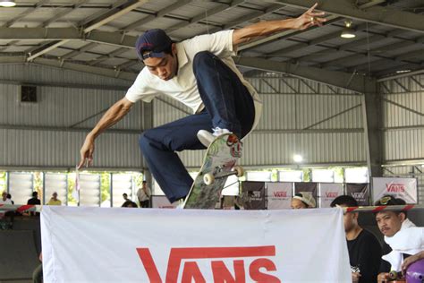 Kickflips, Epic Wipeouts Herald ‘Go Skateboarding Day’ (Photos)