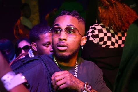 Nicki Minaj Gets Completely Naked Posts Super Wet Shower Selfies PHOTOS