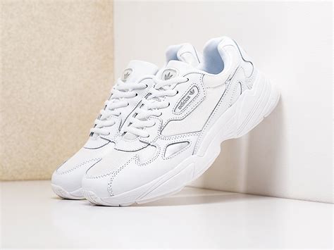 Кроссовки Adidas Falcon W цвет Белый купить по цене 990 рублей в ...