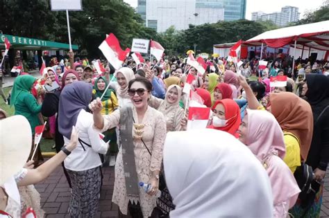 Parade Dan Gebyar Berkebaya Nasional Tahun Portal Resmi