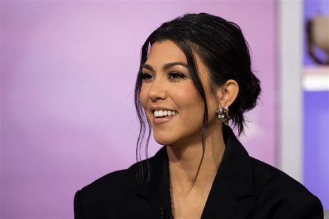 Pregnant Kourtney Kardashian Strips Down For Racy New Magazine Cover Photo Parade